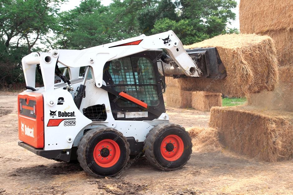 Мини-погрузчик Bobcat S650